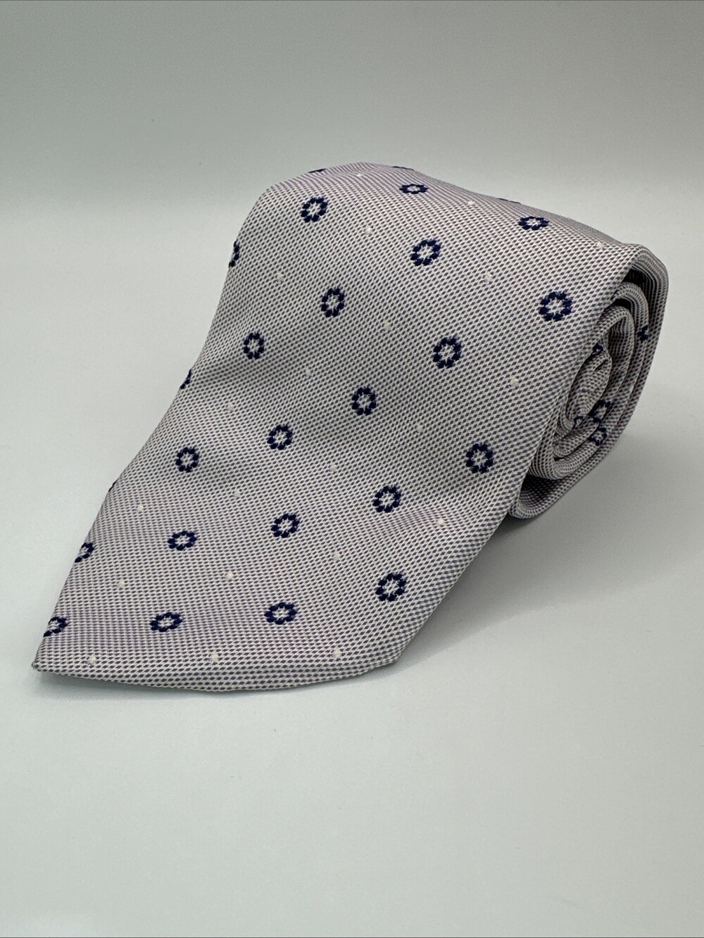 Stunning Ermenegildo Zegna 100% Silk Necktie Lavender Floral Pattern Designer